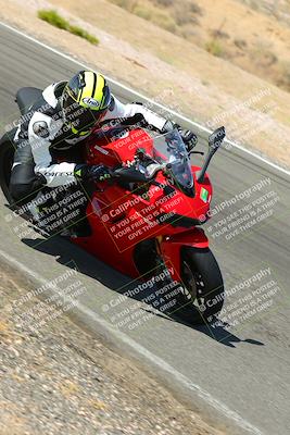media/Oct-16-2022-TrackXperience (Sun) [[236a00b5b6]]/Group 1/session 4 turn 2/